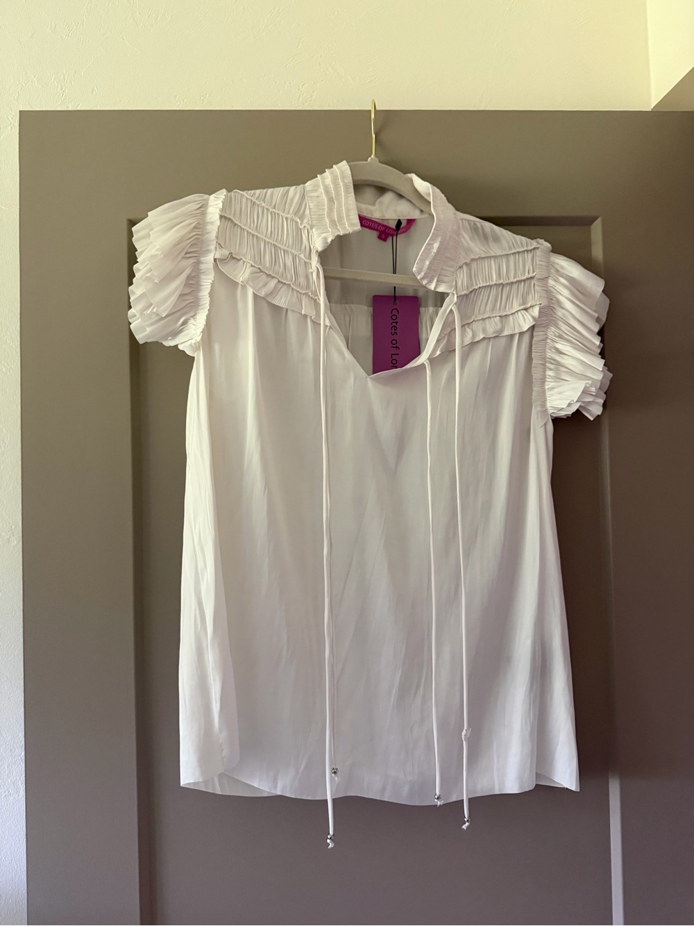 Silk sleeveless blouse NWT